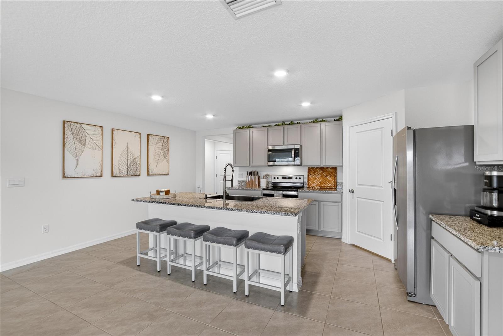 7511 Rosewood Garden Loop, FL