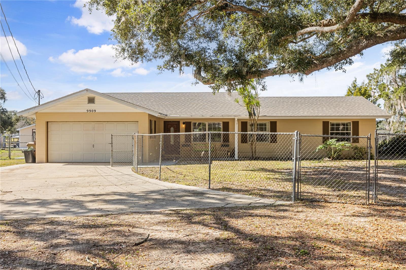 9909 Jacaranda Avenue, FL