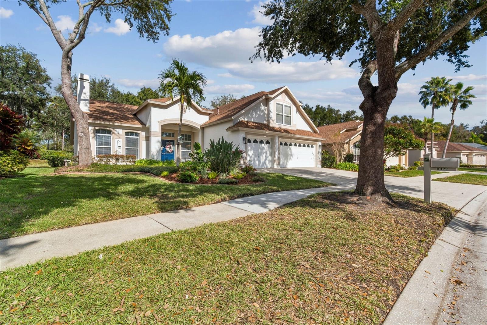 10122 Whisper Pointe Drive, FL