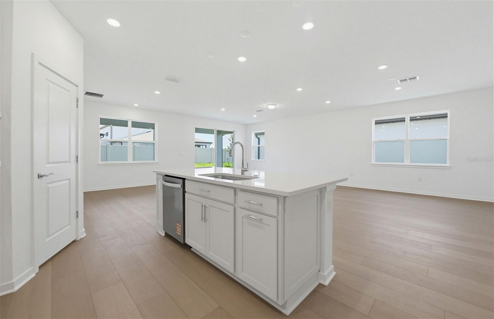 33425 Herds Hallow Way, FL