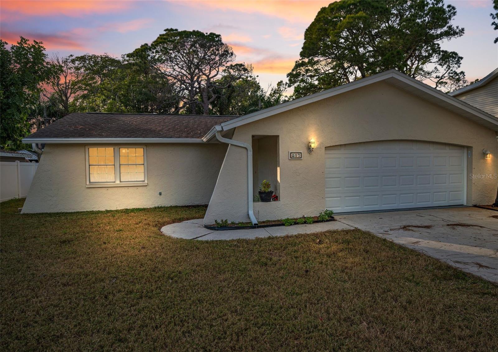 817 Riverside Drive, FL