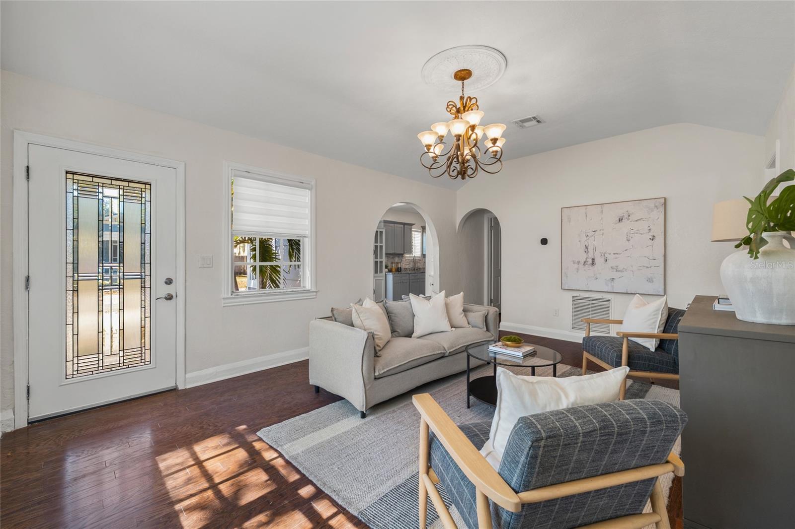 300 Idlewild Avenue, FL