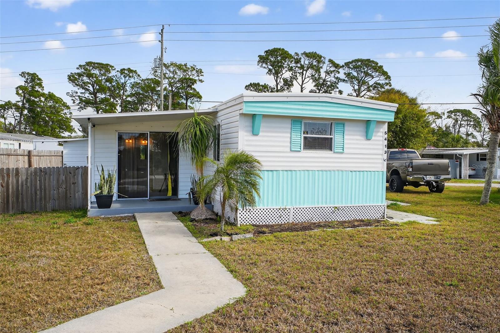 5413 Isabelle Avenue, FL