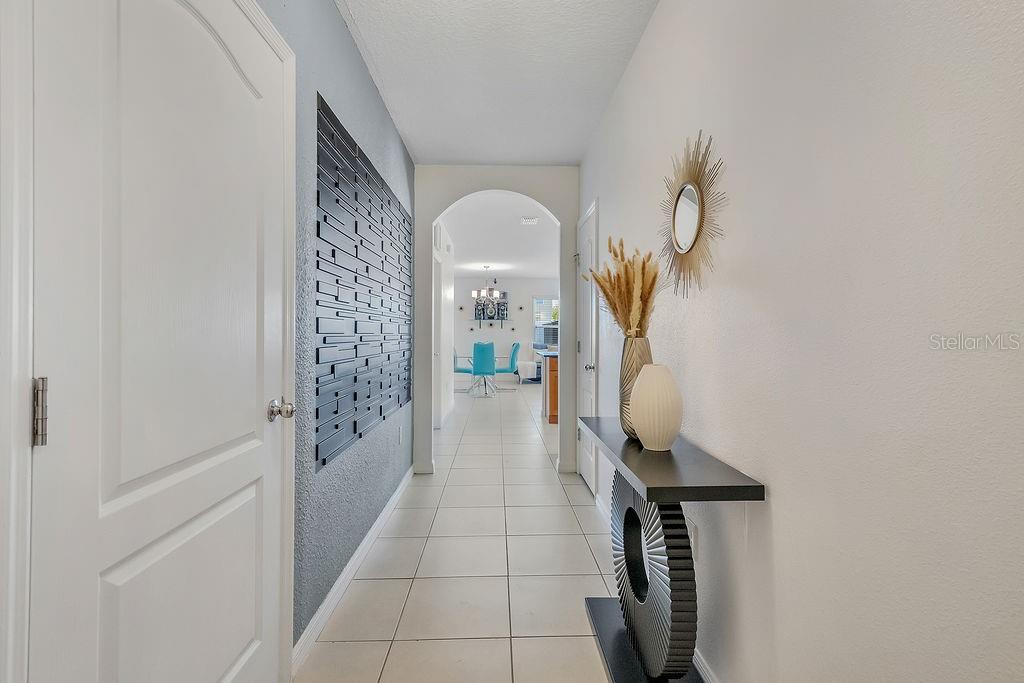 397 Aberdeen Drive, FL