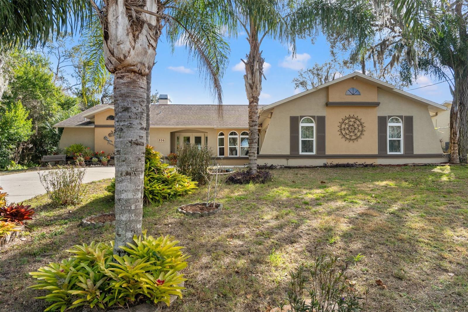 206 Rusk Circle, FL