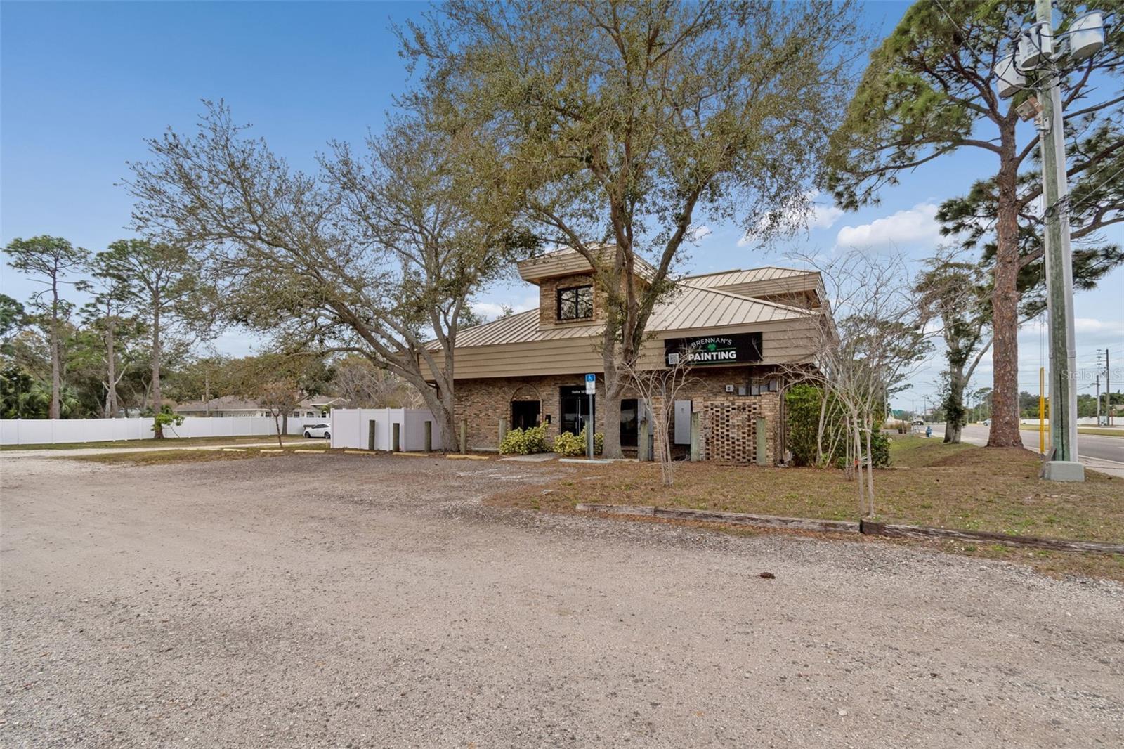 13800 Park Boulevard, FL