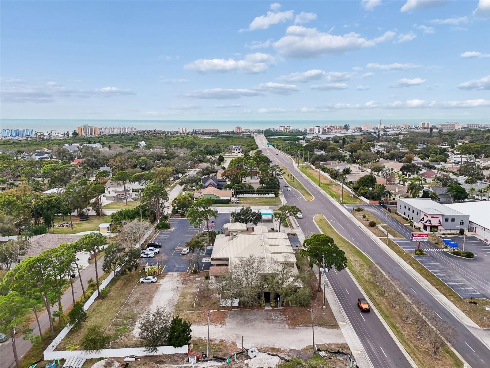 13800 Park Boulevard, FL