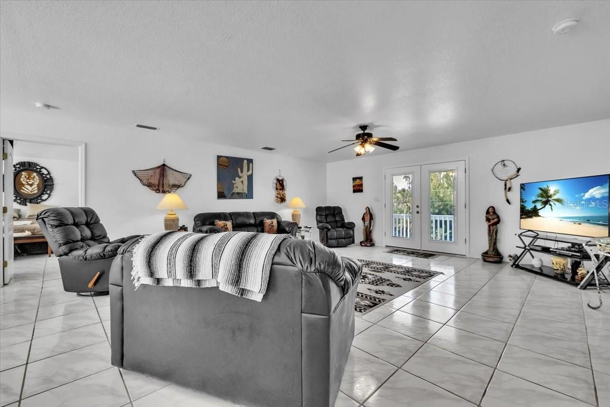 3900 Colony Court, FL