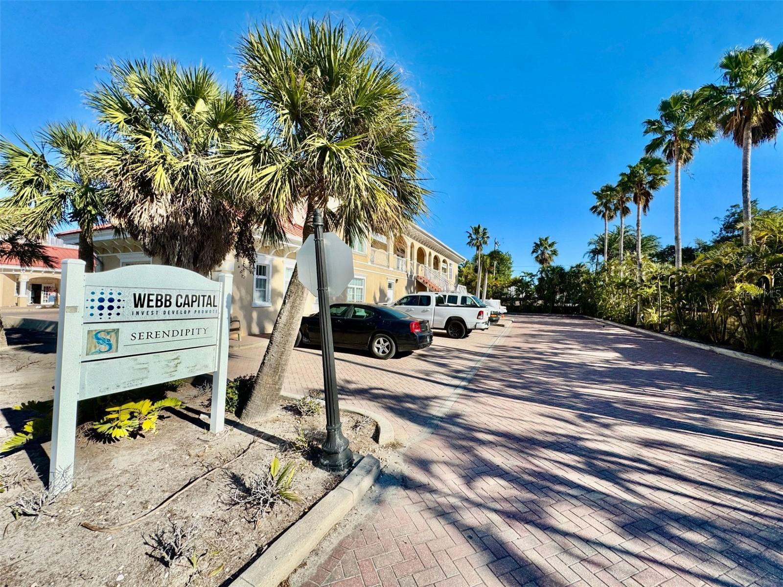 101 Pine Avenue, FL