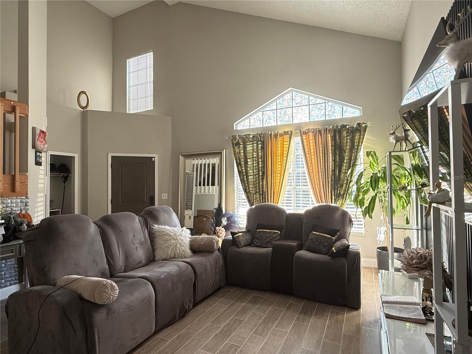 1345 Silverthorn Drive, FL