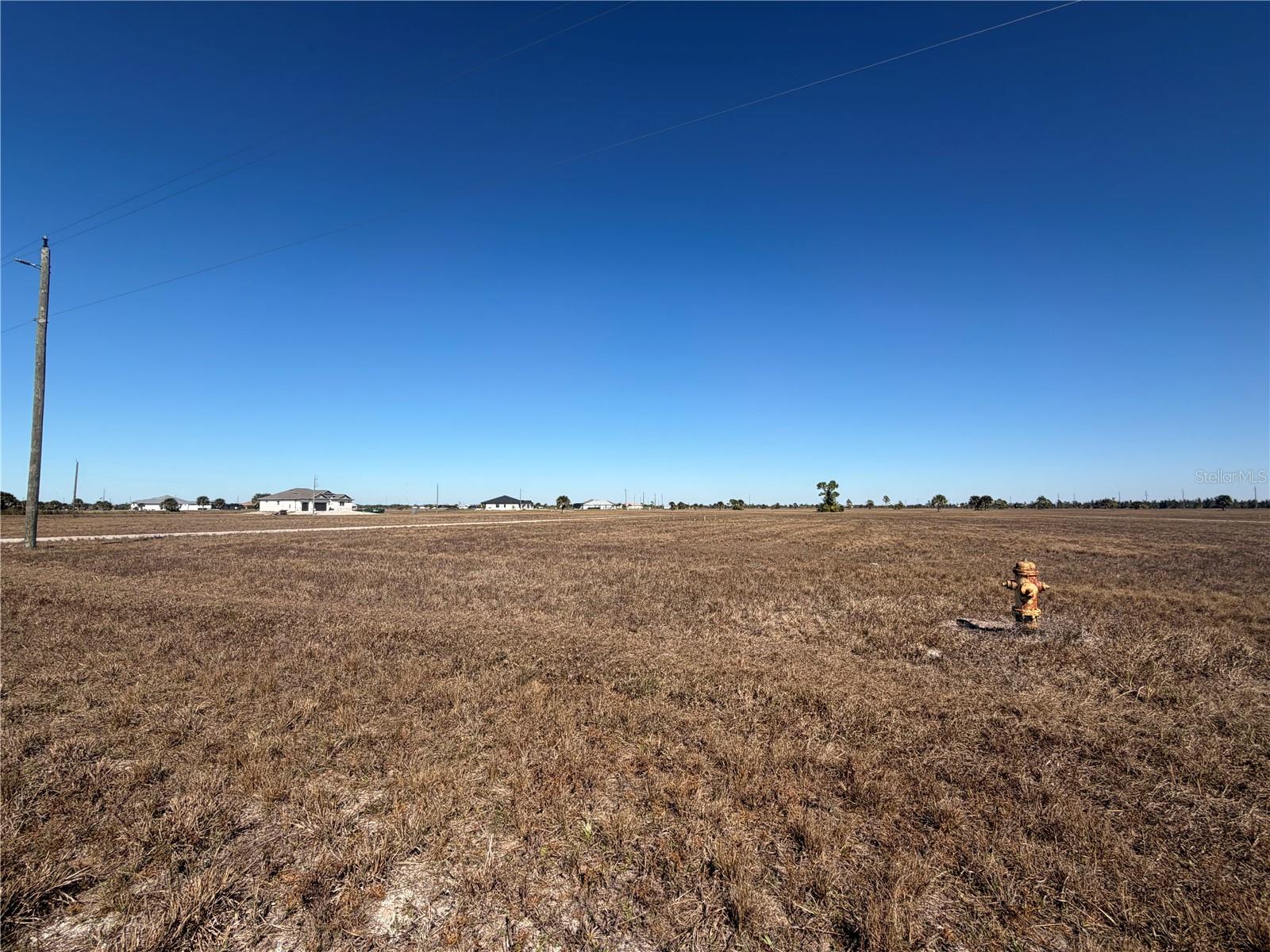 2 Goldfinch Drive, FL