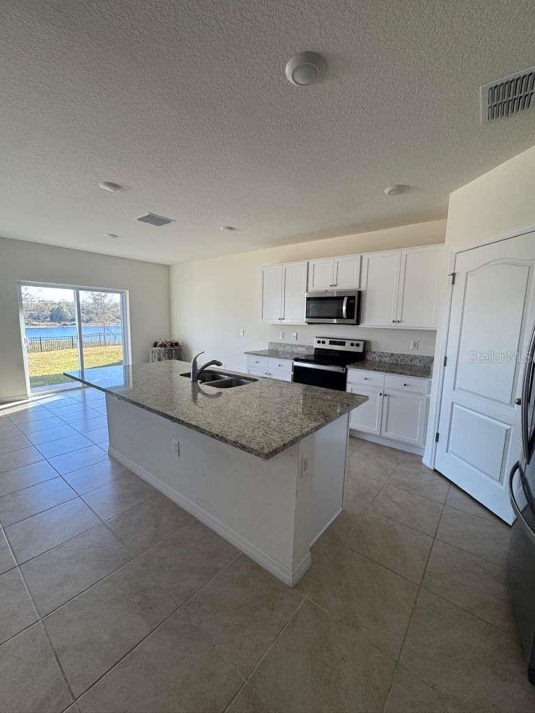 9752 Black Walnut Drive, FL