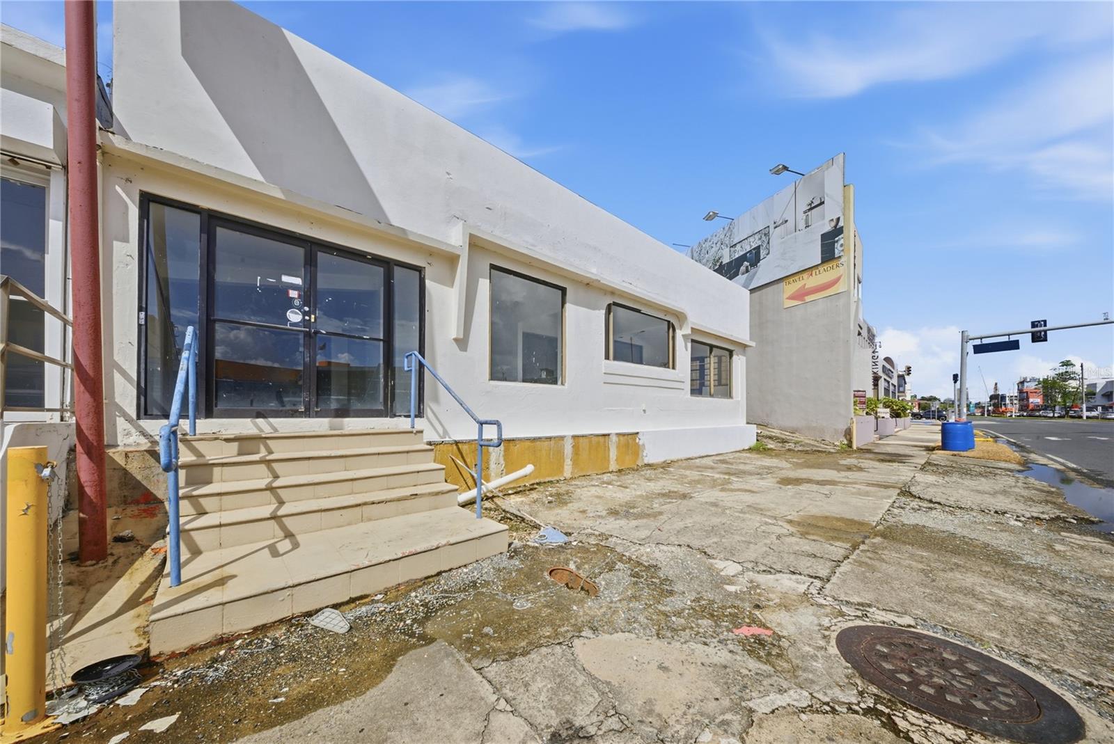 1107 Avenida Roosevelt, PR