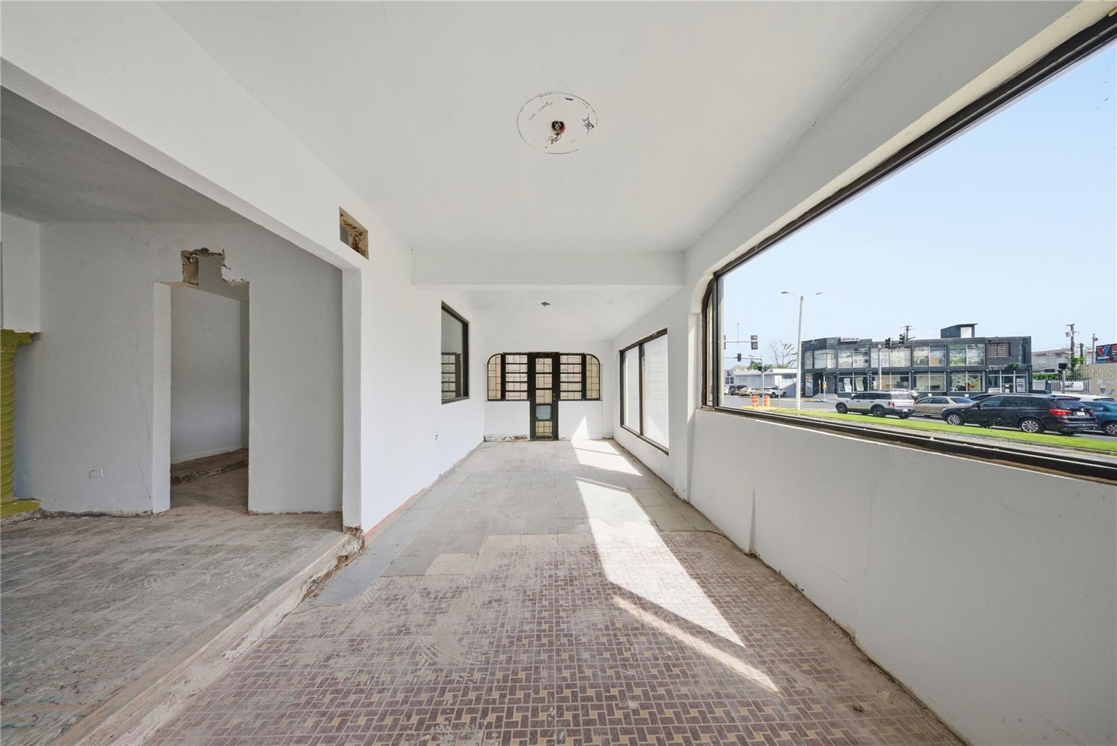 1107 Avenida Roosevelt, PR