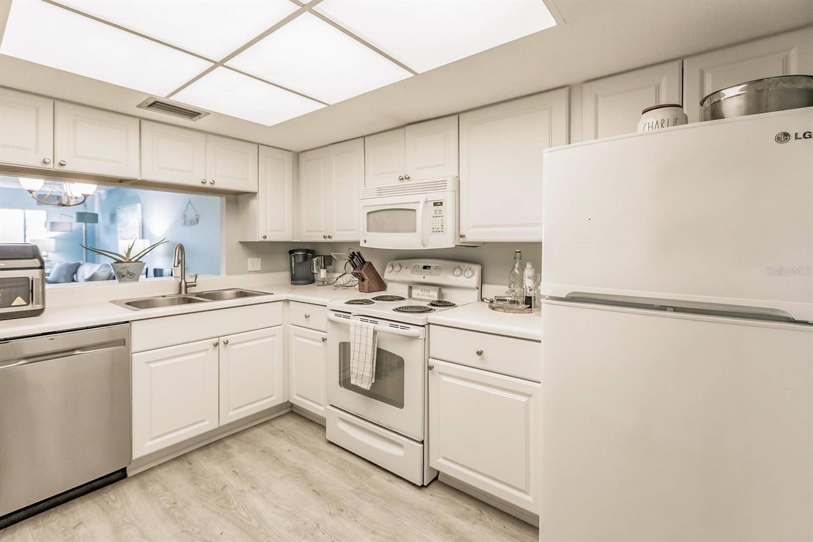 1255 Peppertree Drive, FL
