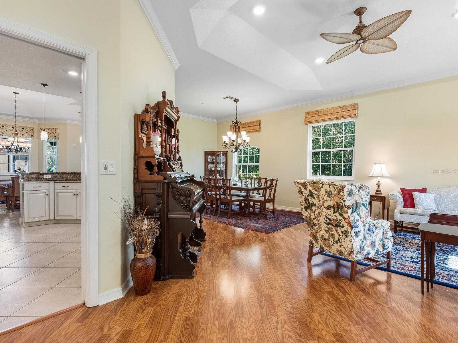 3685 Square West Lane, FL