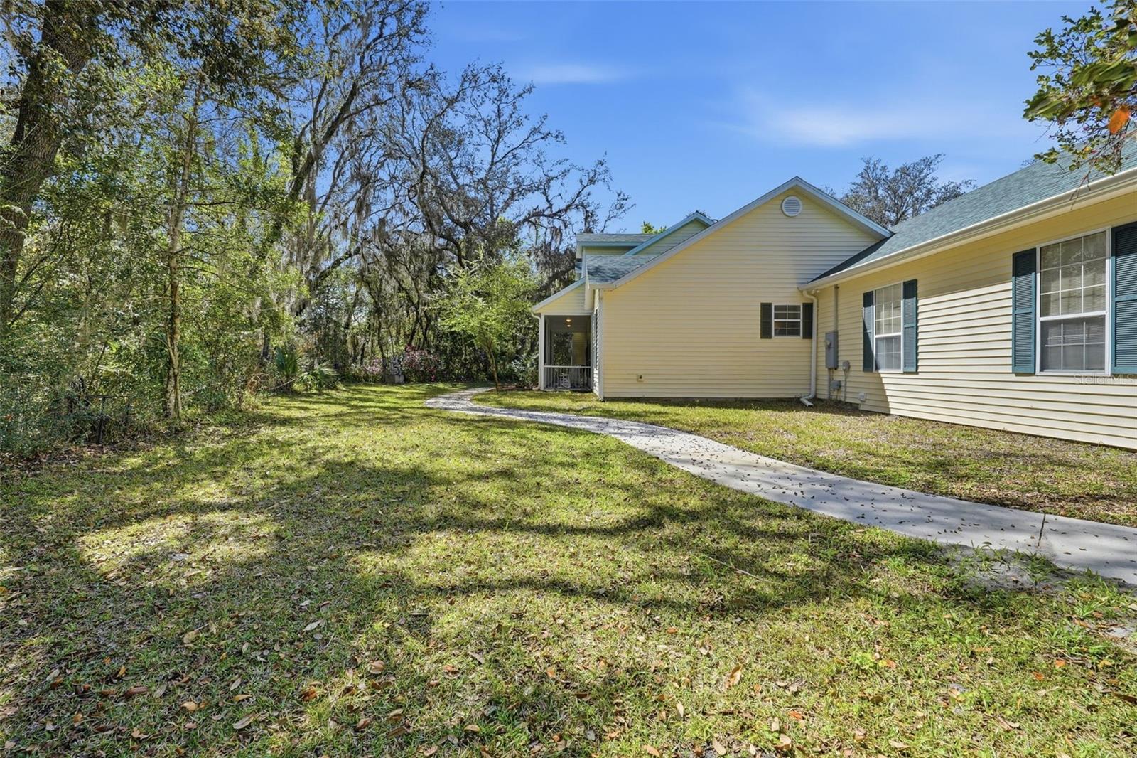 35015 Radio Road, FL