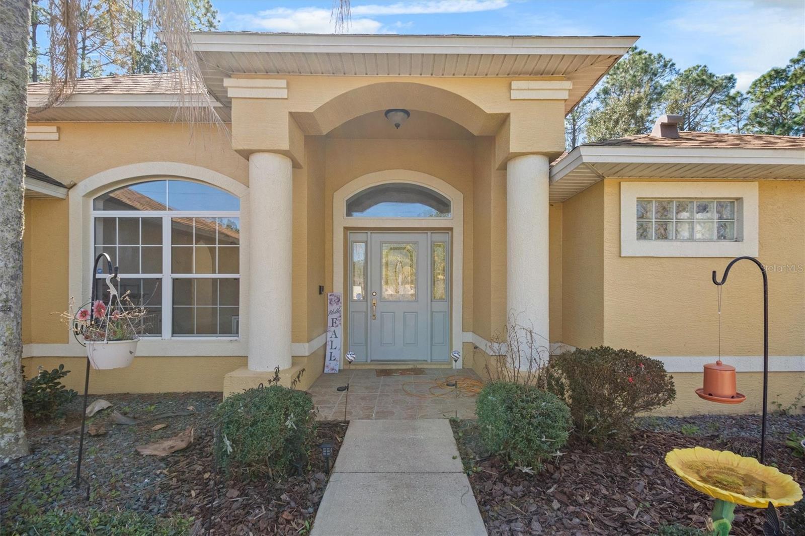 33 Red Clover Lane, FL