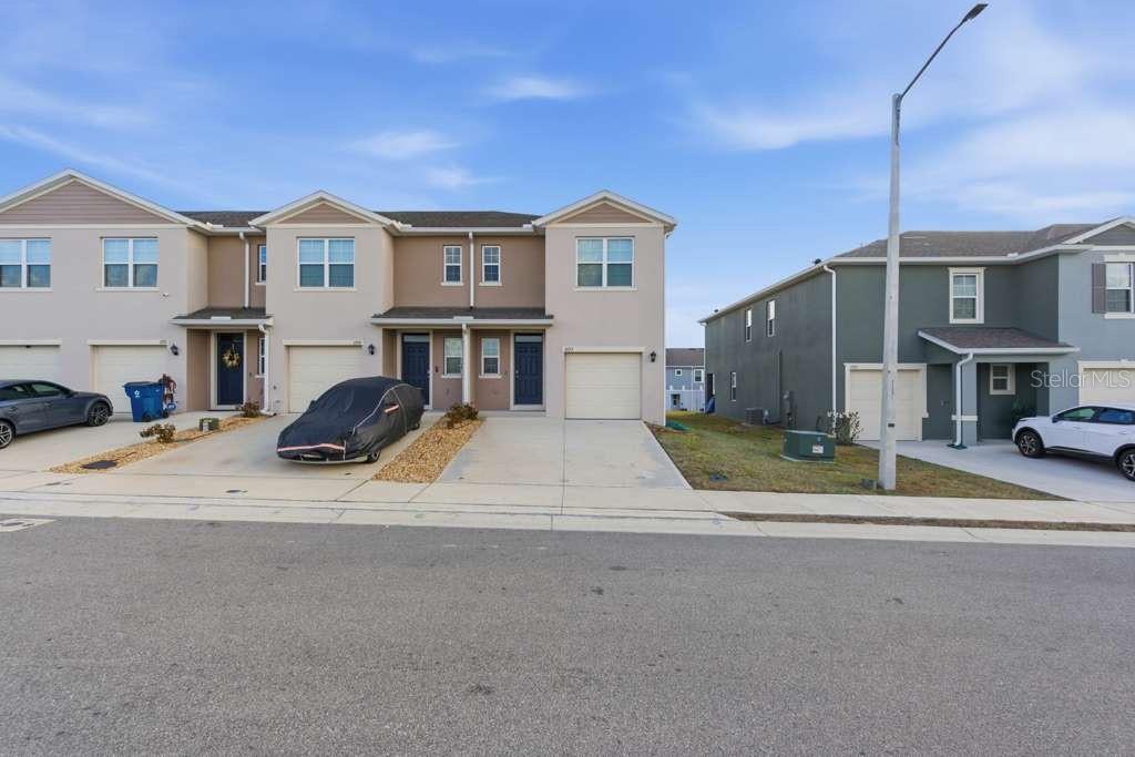 1727 Wooden Street, FL