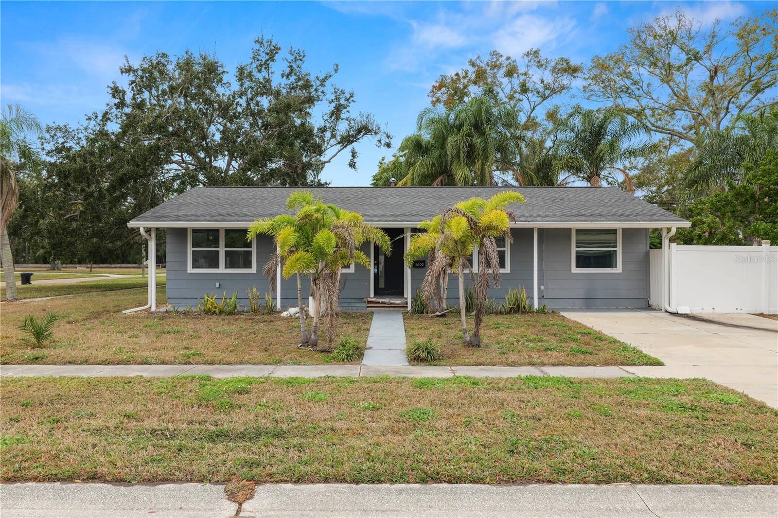 8100 Overlook Place, FL