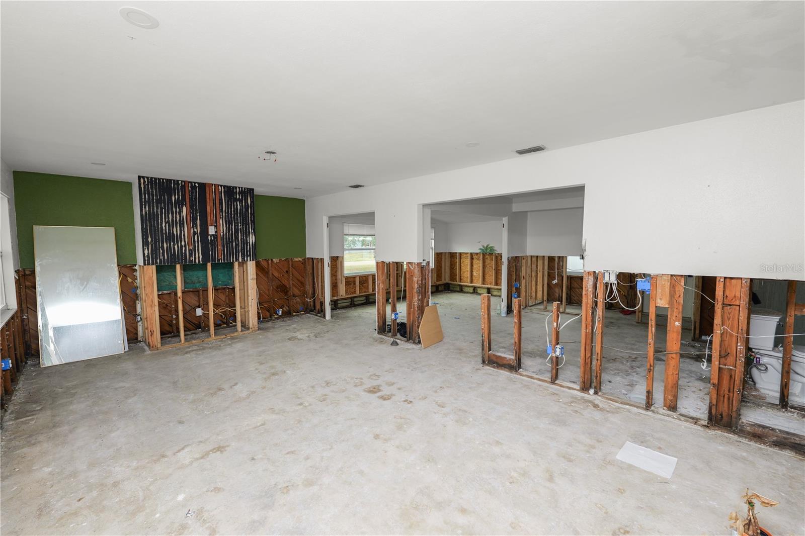 8100 Overlook Place, FL