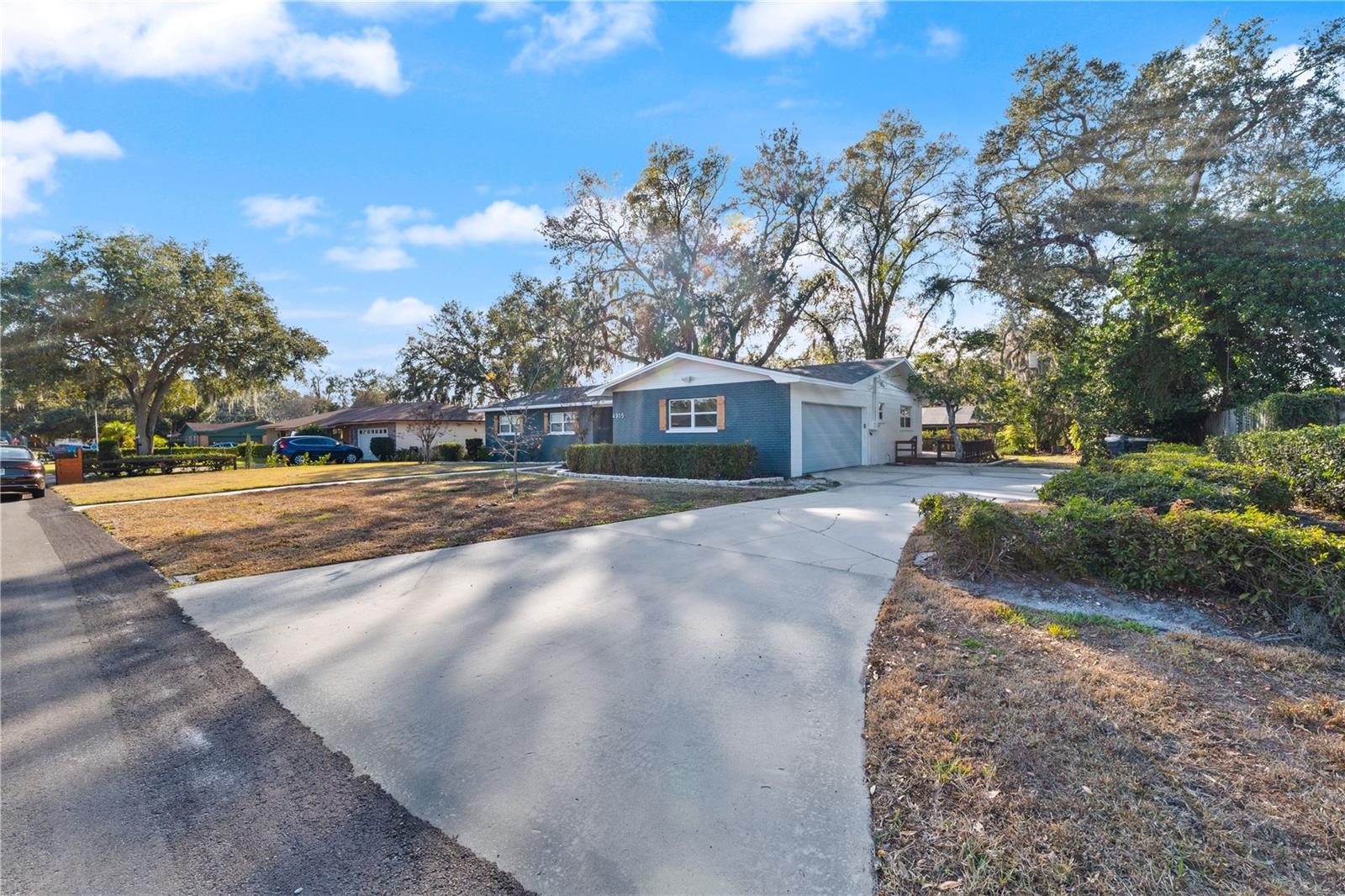 4915 Whiteoak Drive, FL