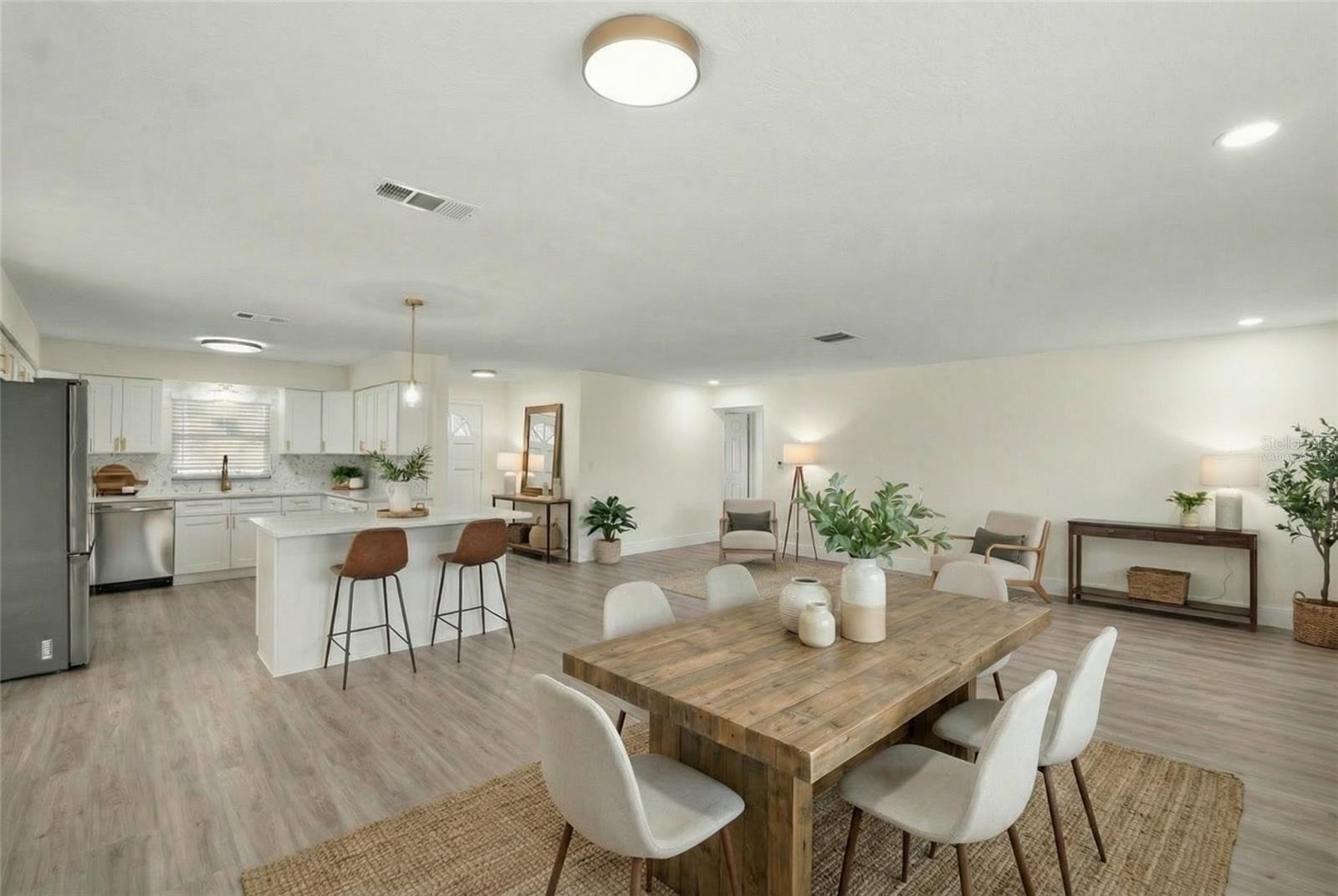 4915 Whiteoak Drive, FL