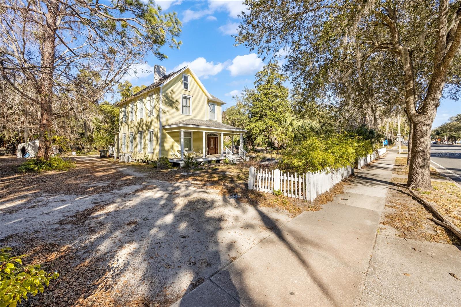 728 University Avenue, FL