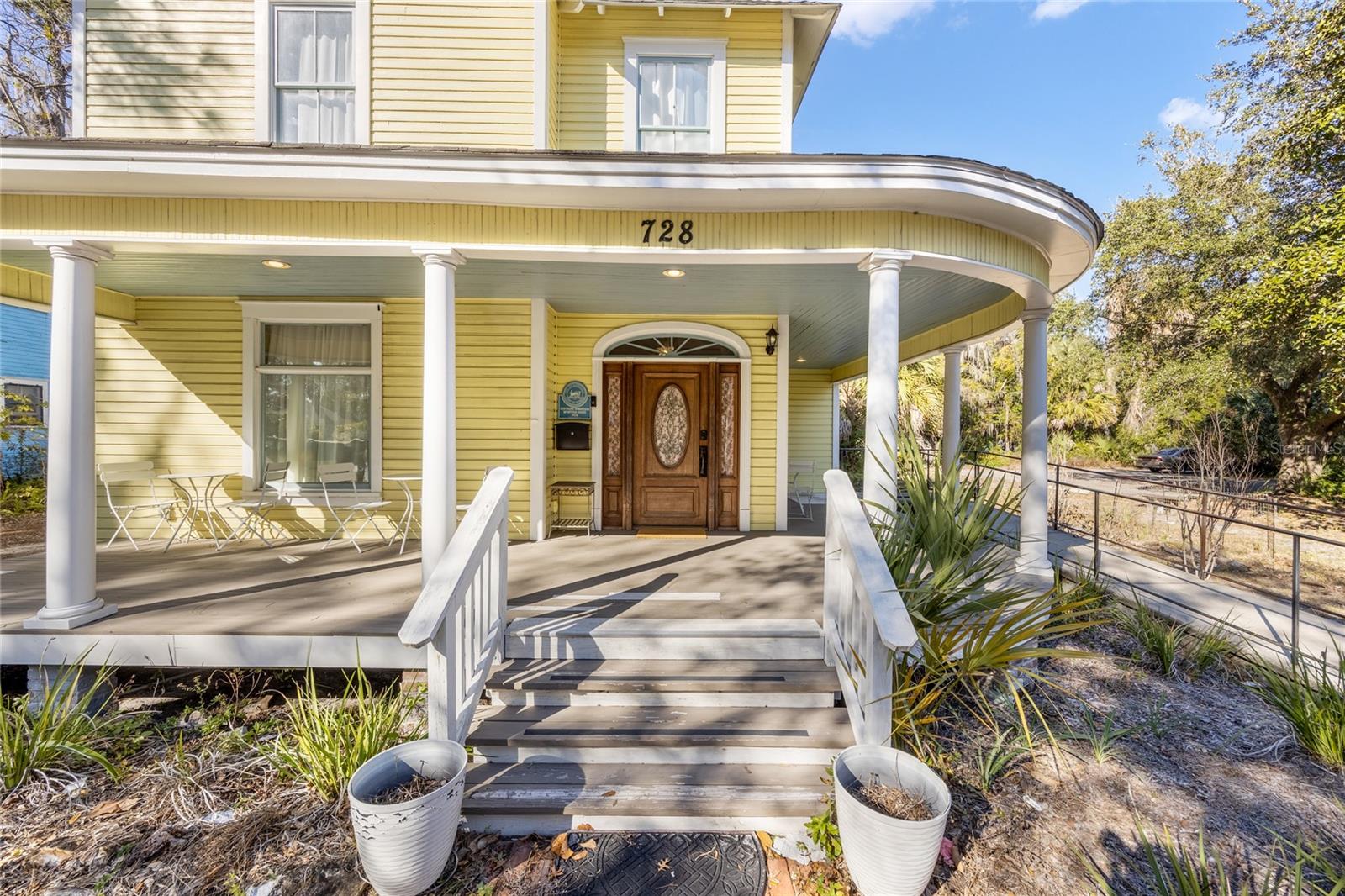 728 University Avenue, FL