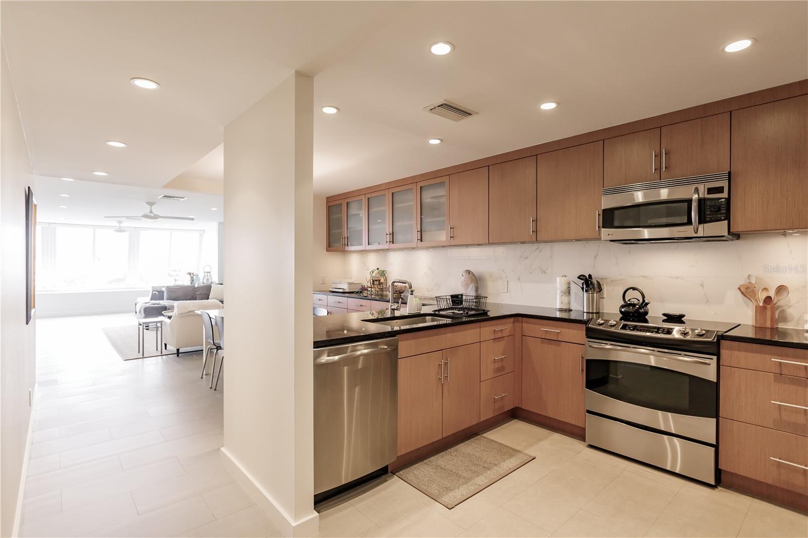 1200 Peppertree Lane, FL
