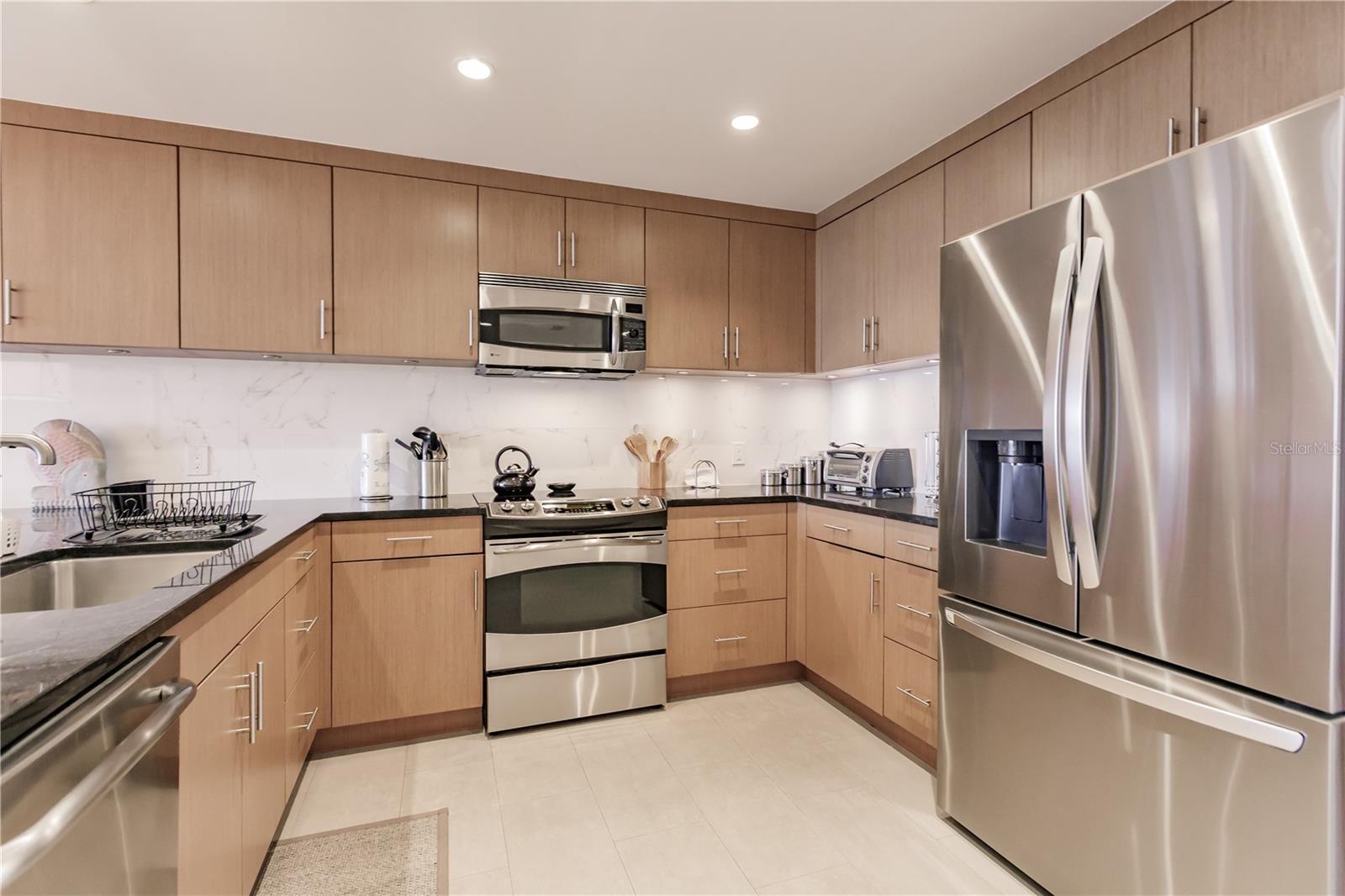 1200 Peppertree Lane, FL