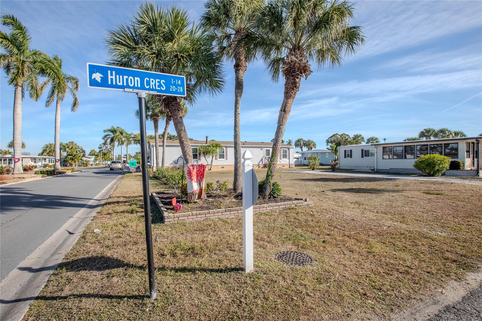 2100 Kings Highway, FL
