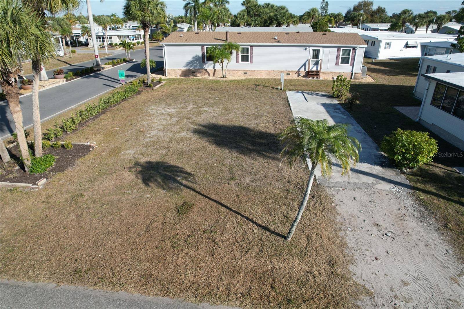 2100 Kings Highway, FL