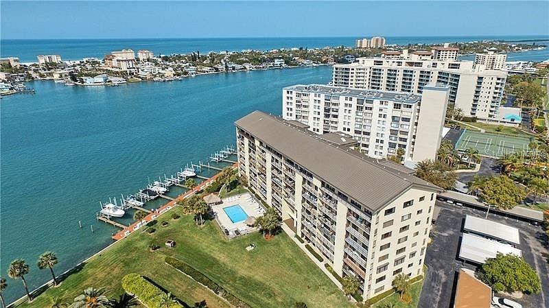 650 Island Way, FL