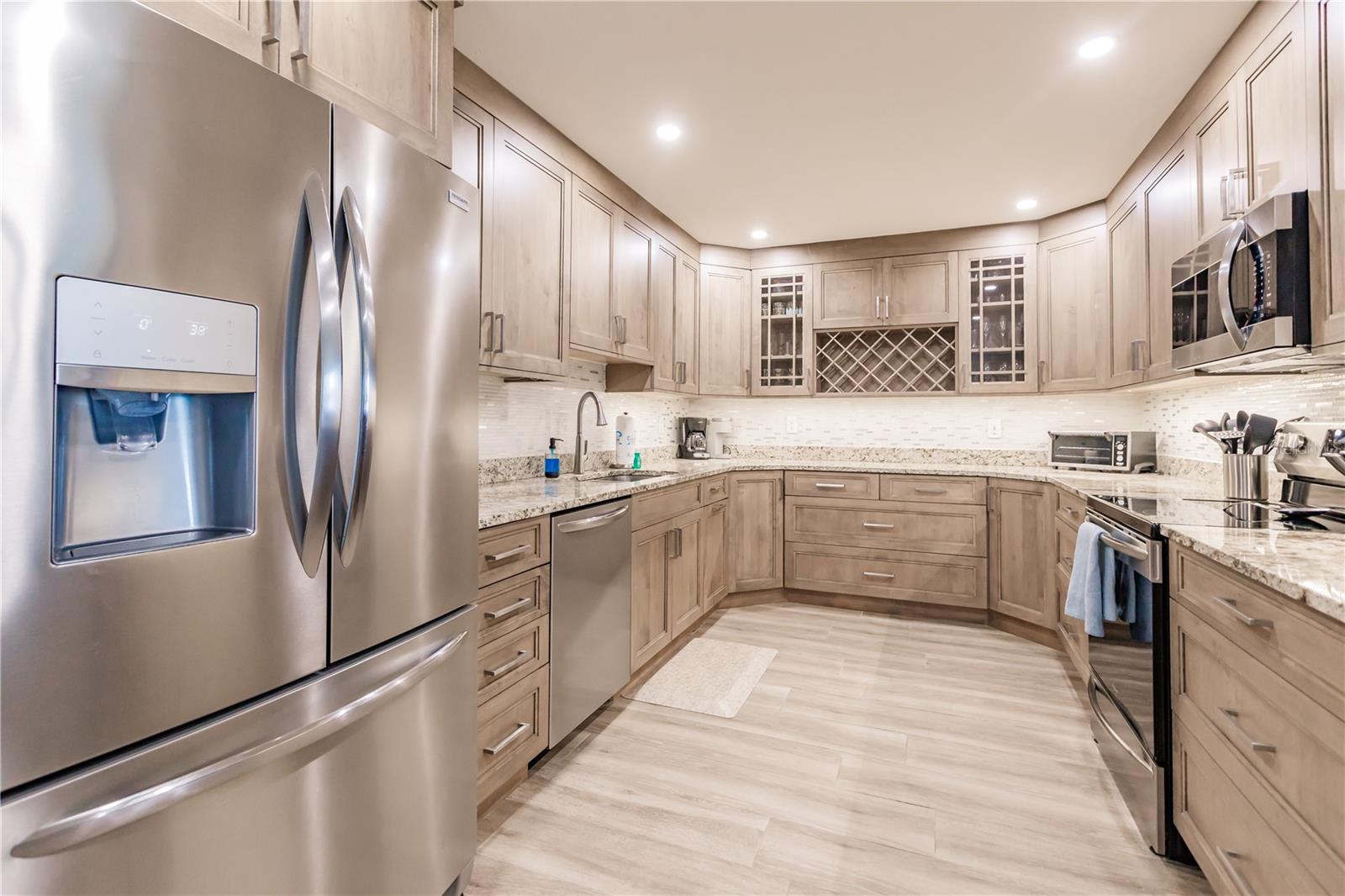 1200 Peppertree Lane, FL