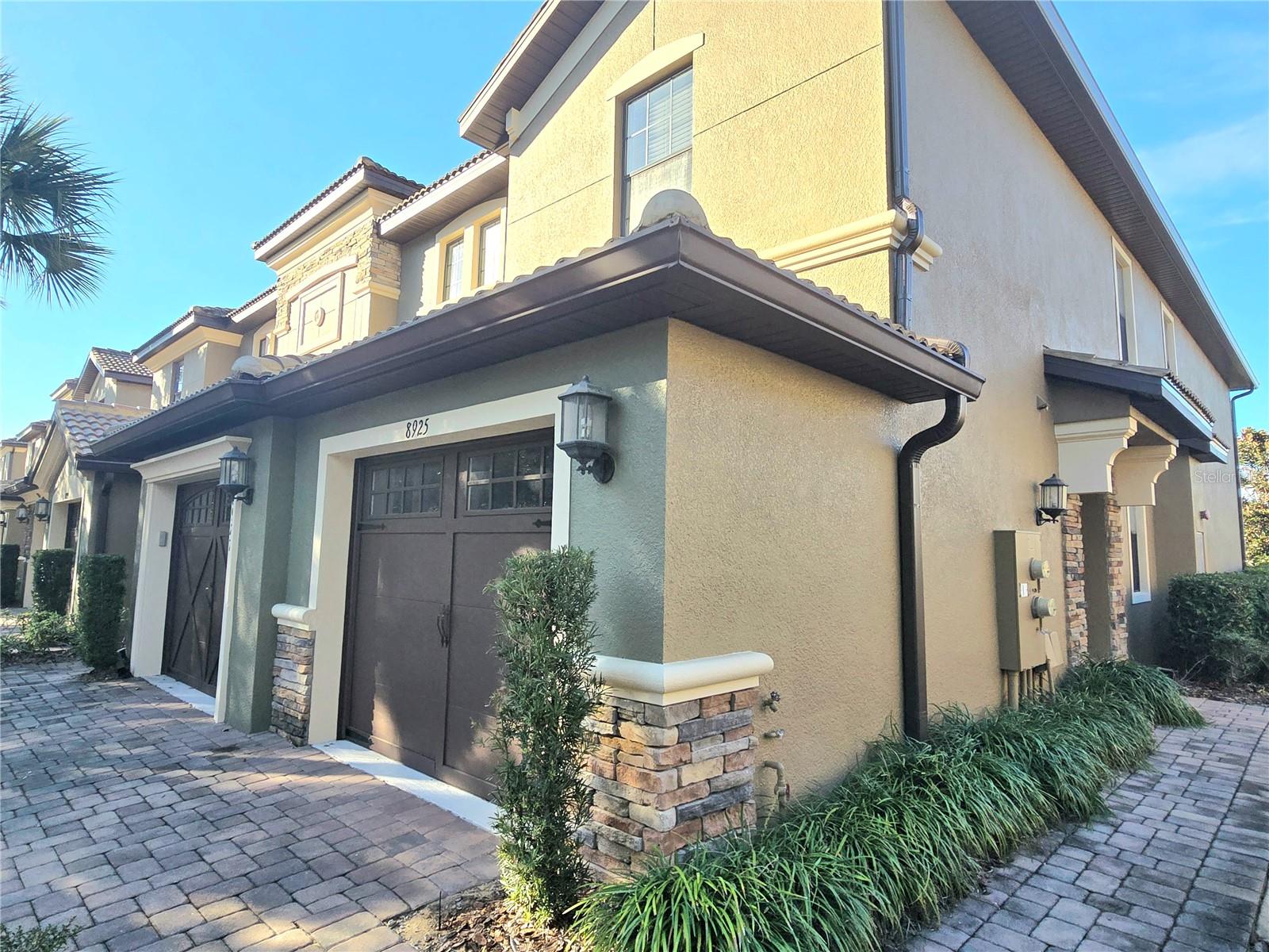 8925 Azalea Sands Lane, FL