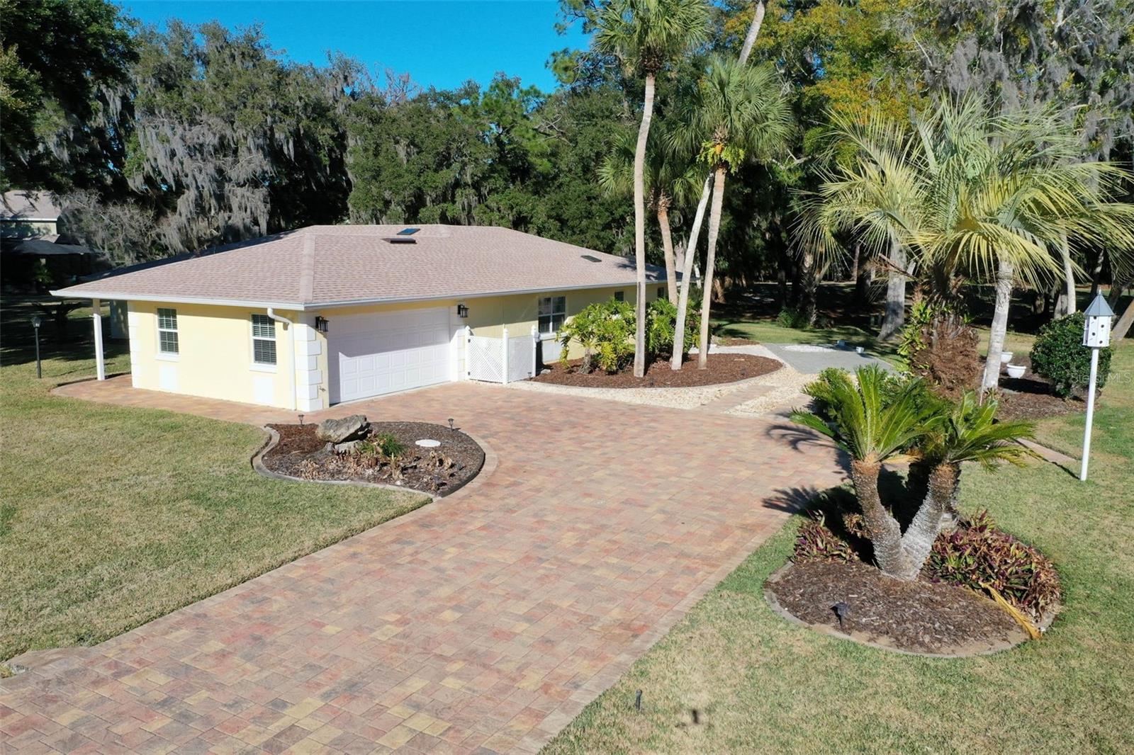 8 Cole Place, FL