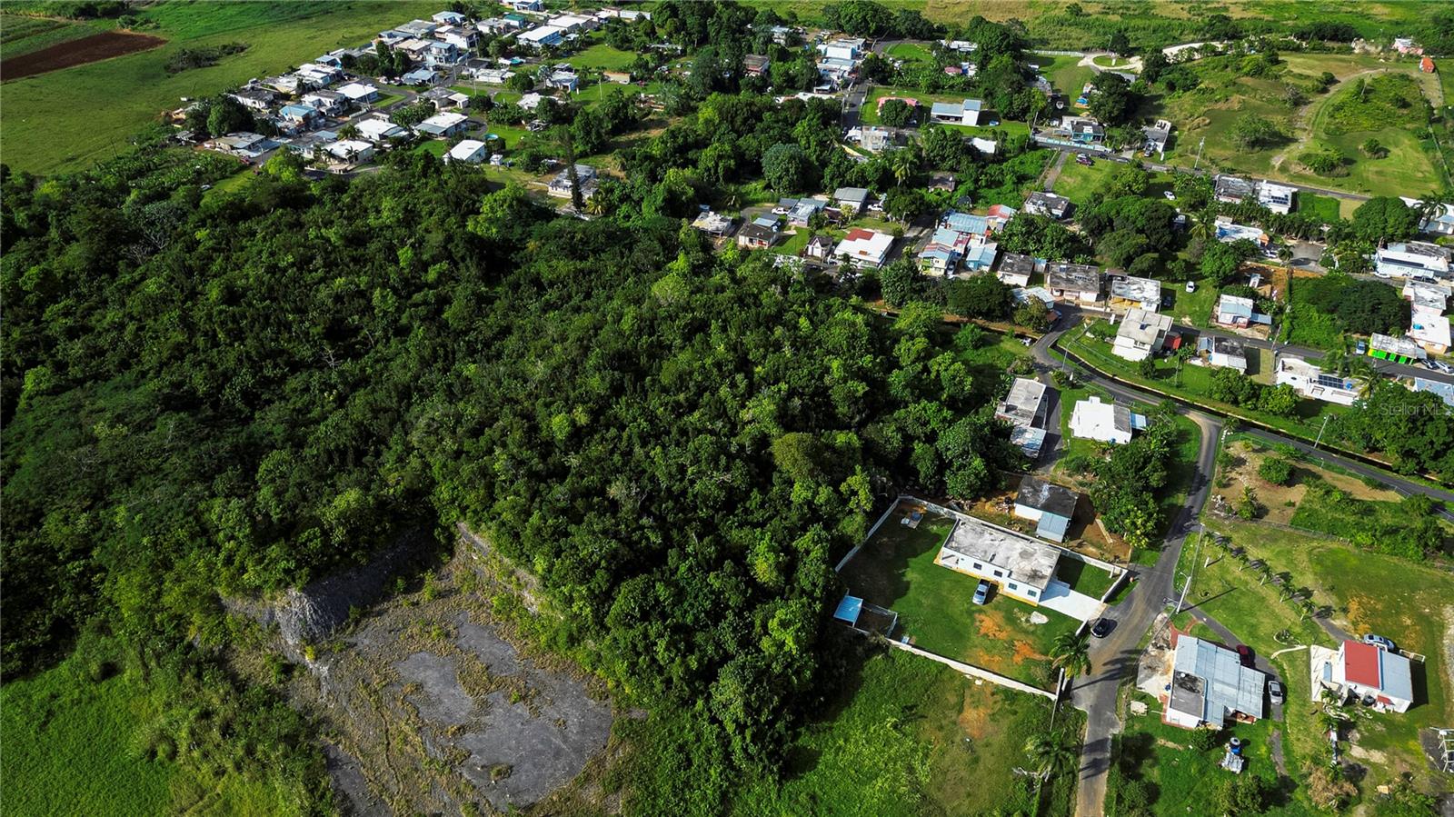Calle Brillante Arsenales Bajos, PR