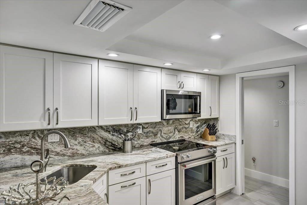 6046 Peppertree Way, FL