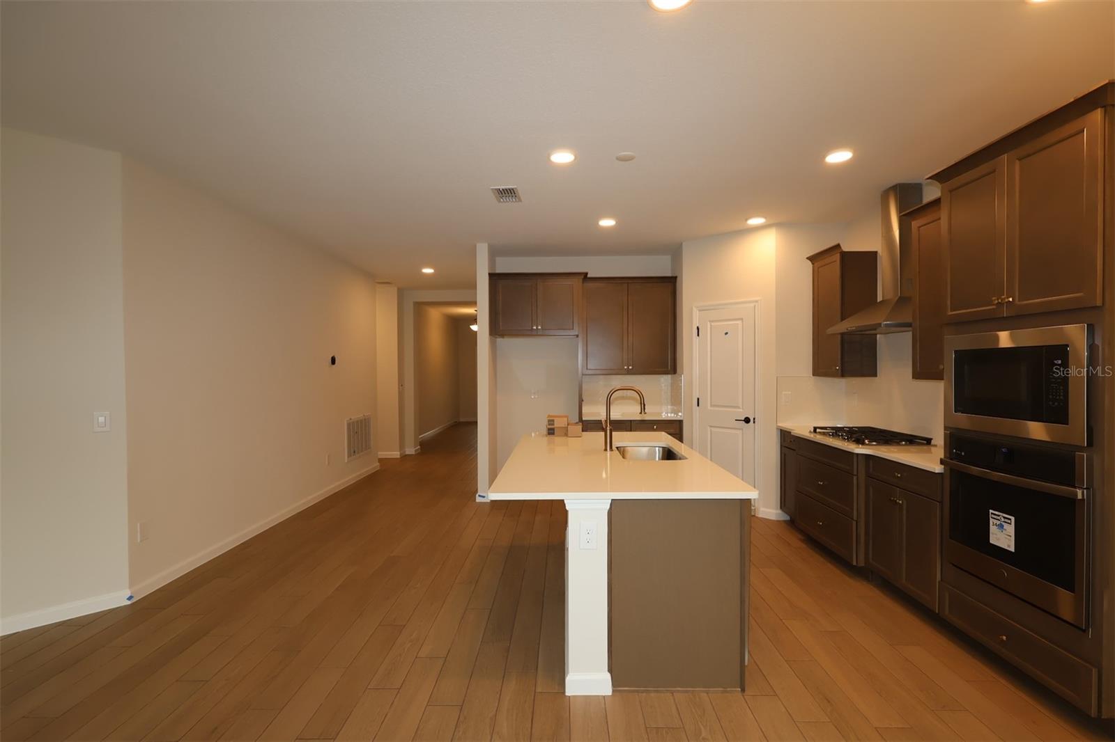 5303 High Line Drive, FL