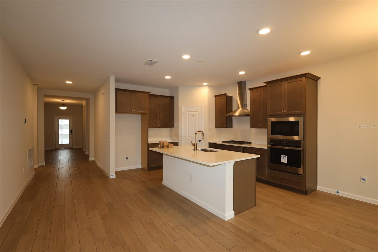 5303 High Line Drive, FL