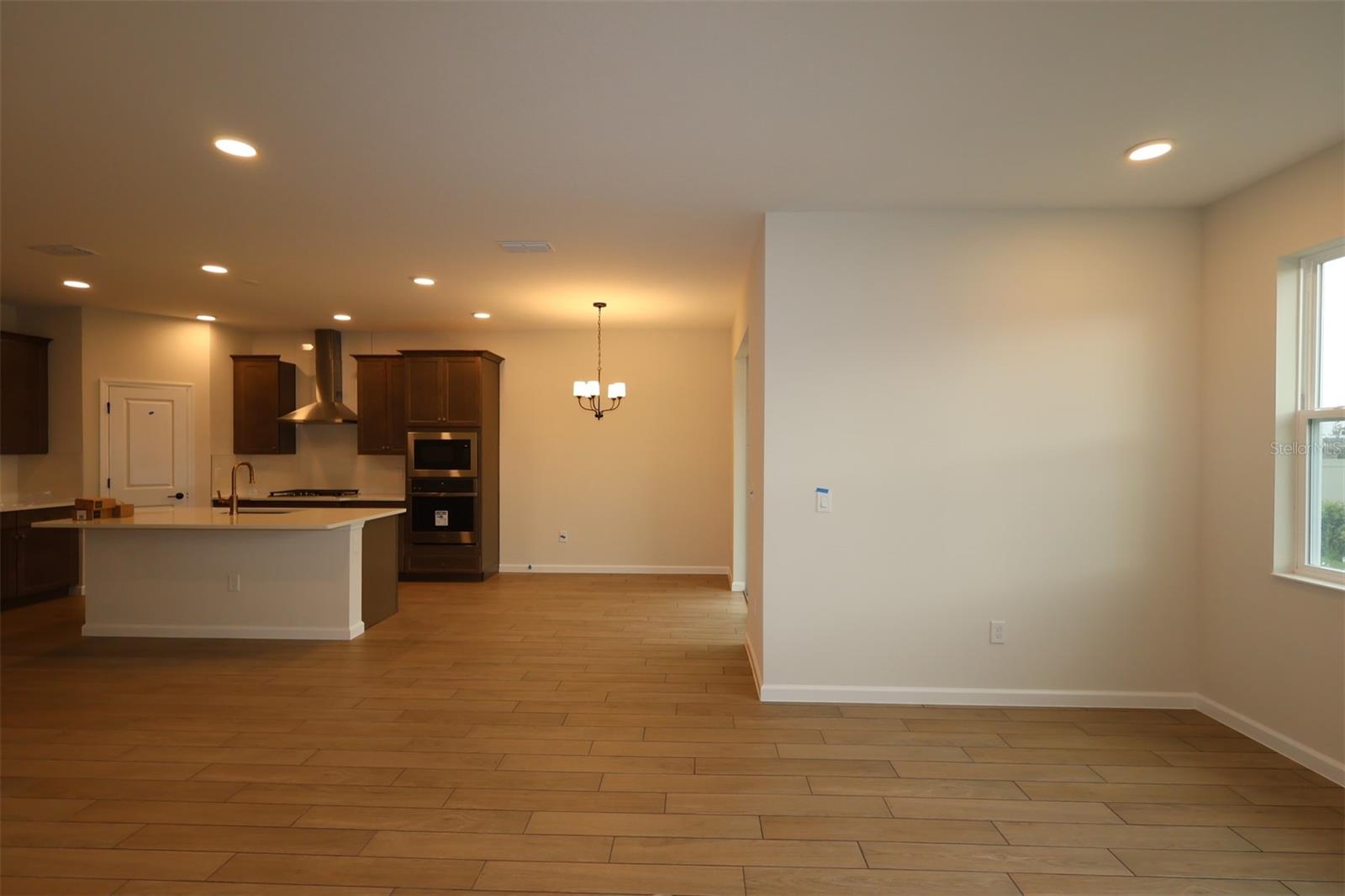 5303 High Line Drive, FL