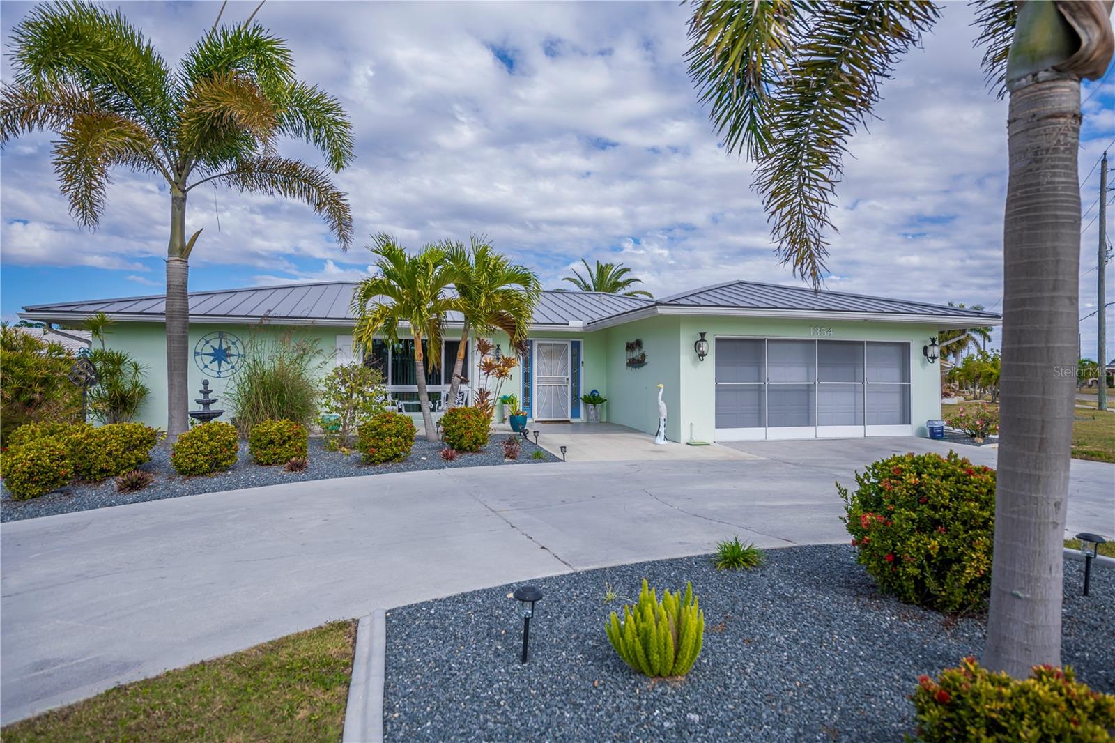 1354 Aqui Esta Drive, FL