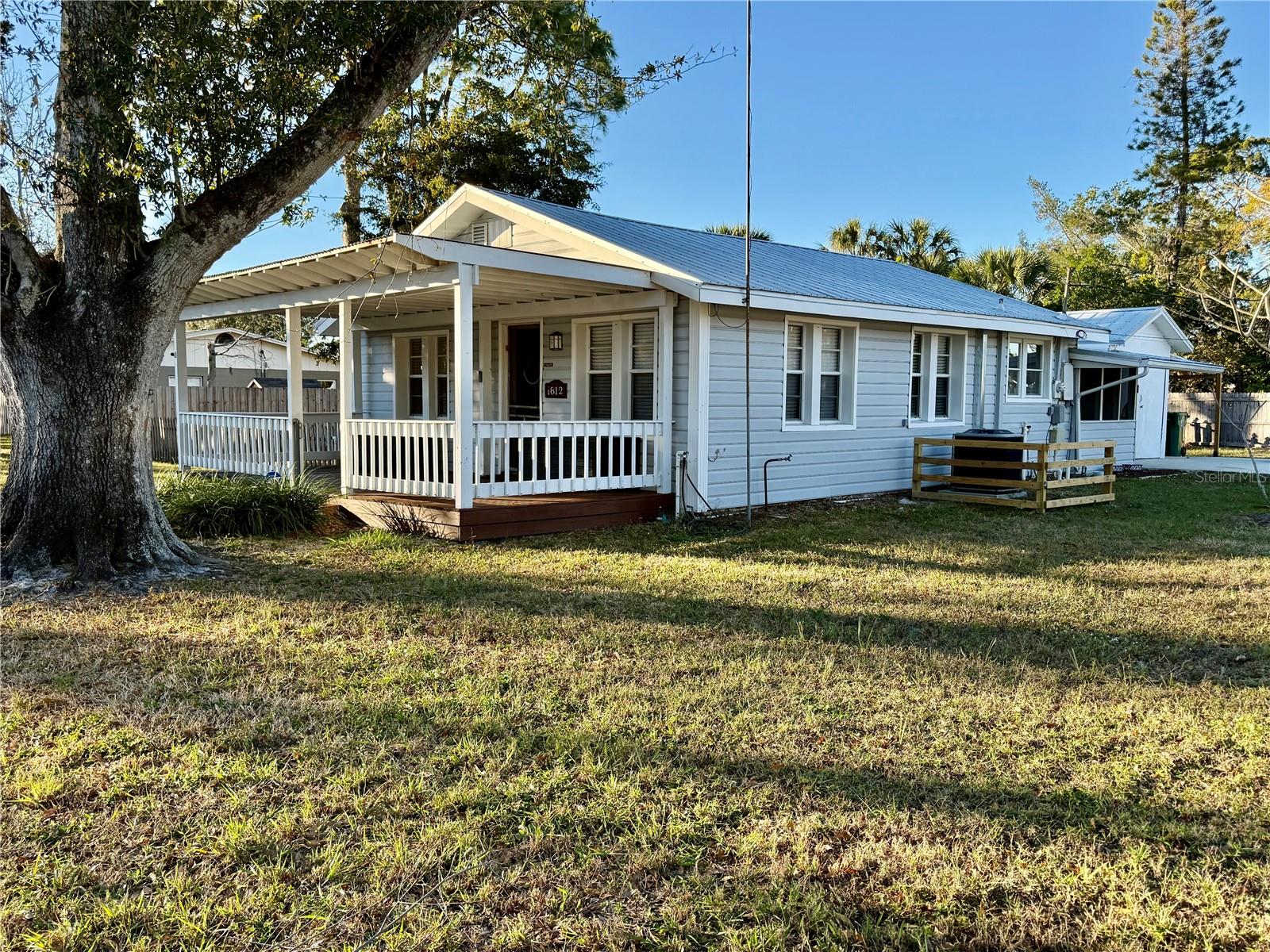 1812 9th Street, FL