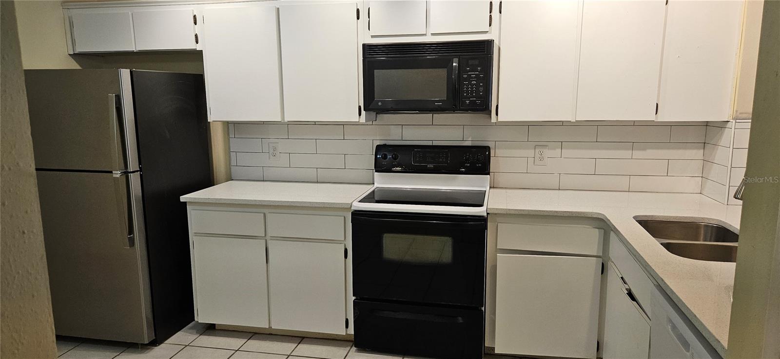 2 Escondido Circle, FL