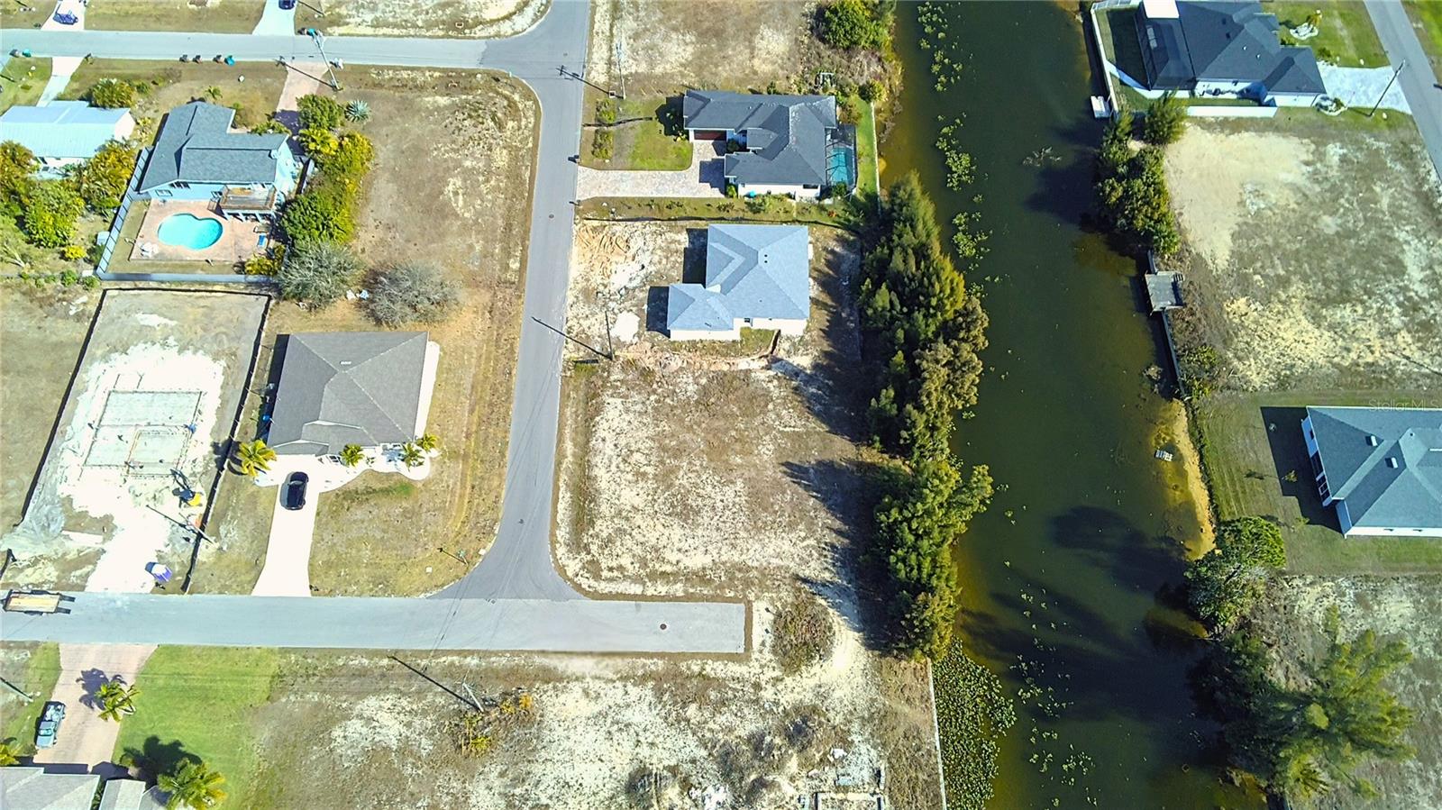122 9th Street, FL