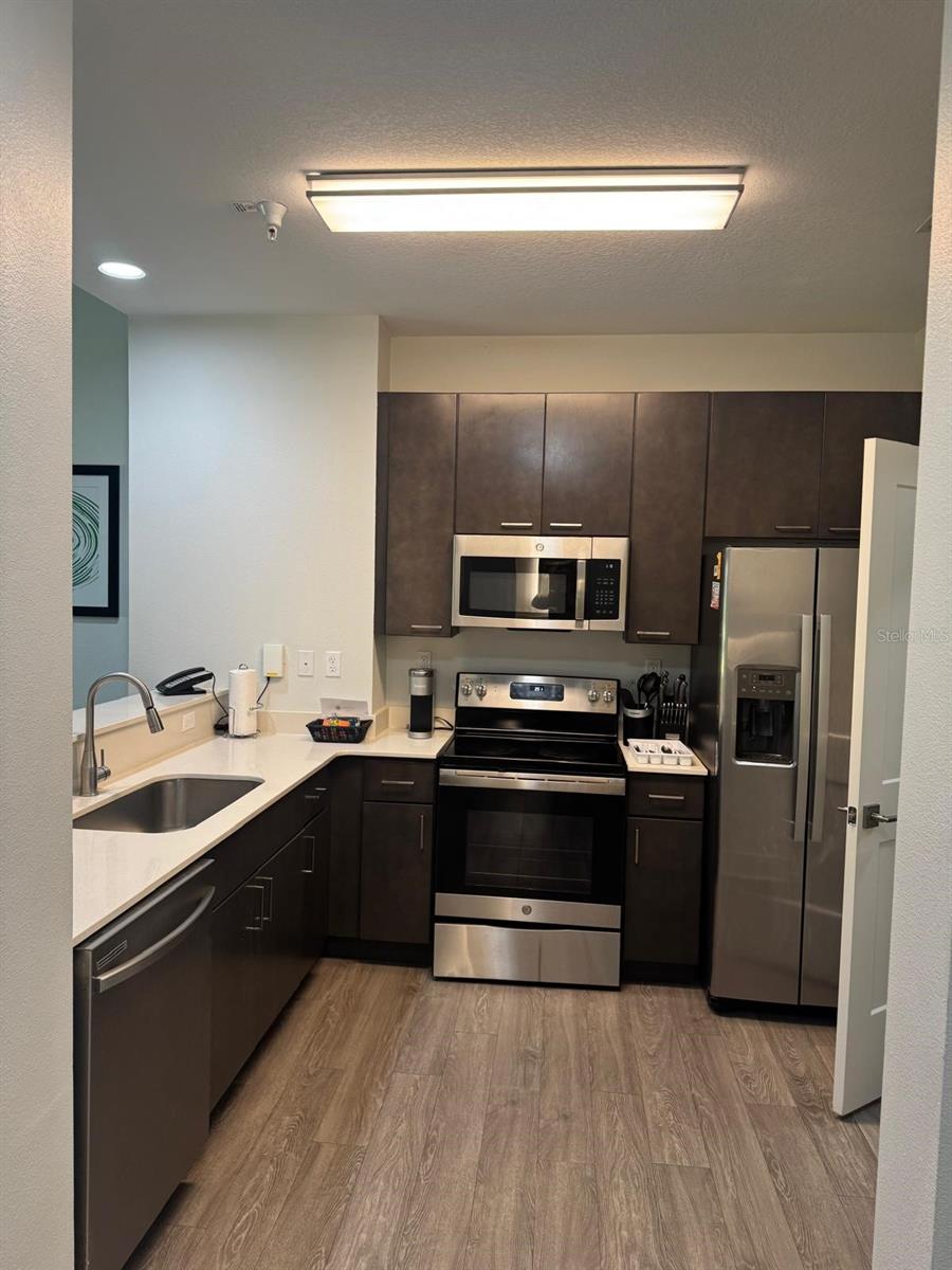 14501 Grove Resort Avenue, FL