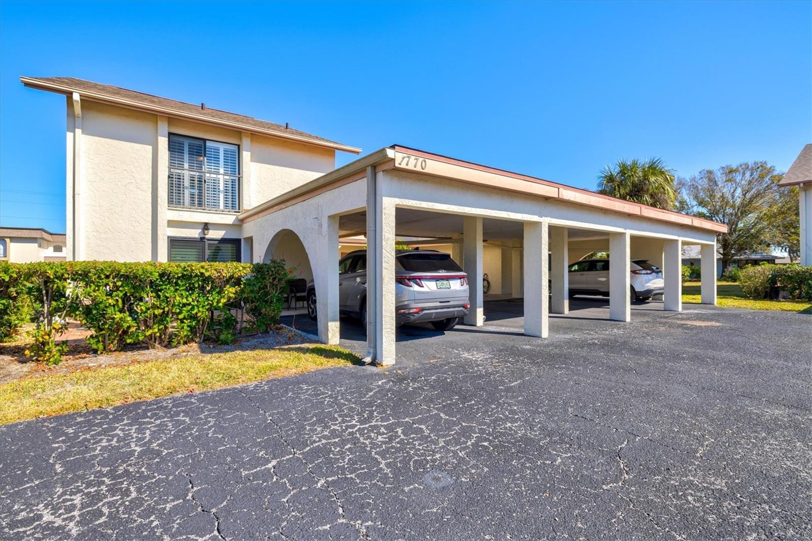 1770 Lake Place, FL