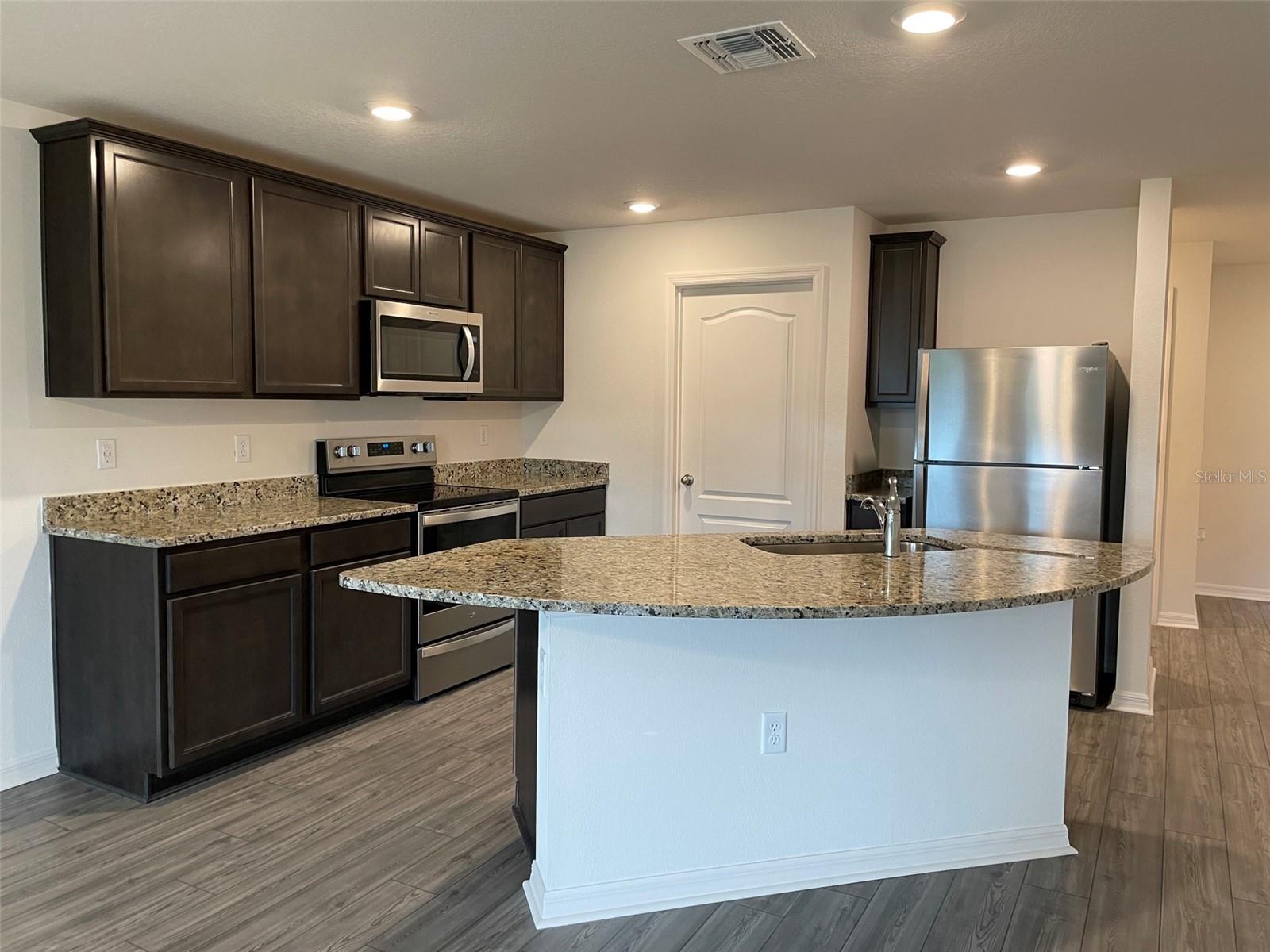 1569 Wynford Circle, FL
