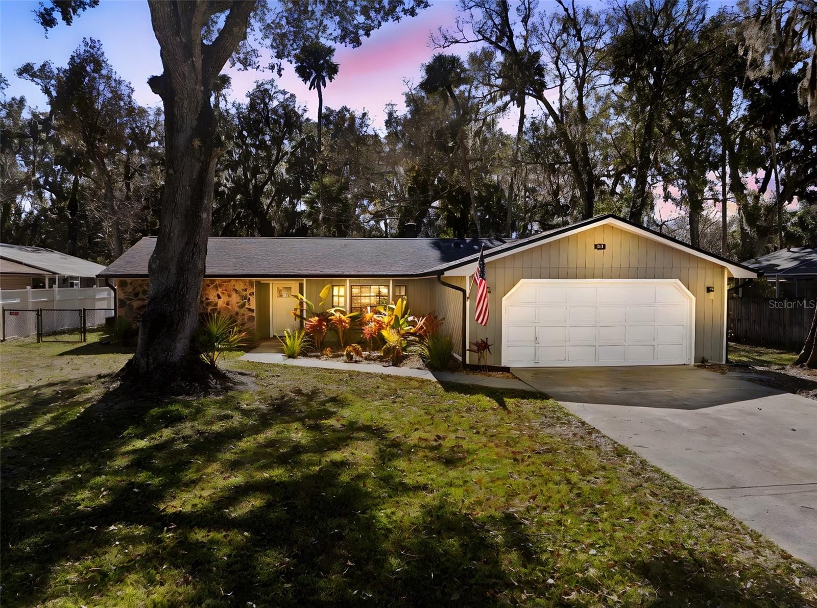 813 Sugar House Drive, FL